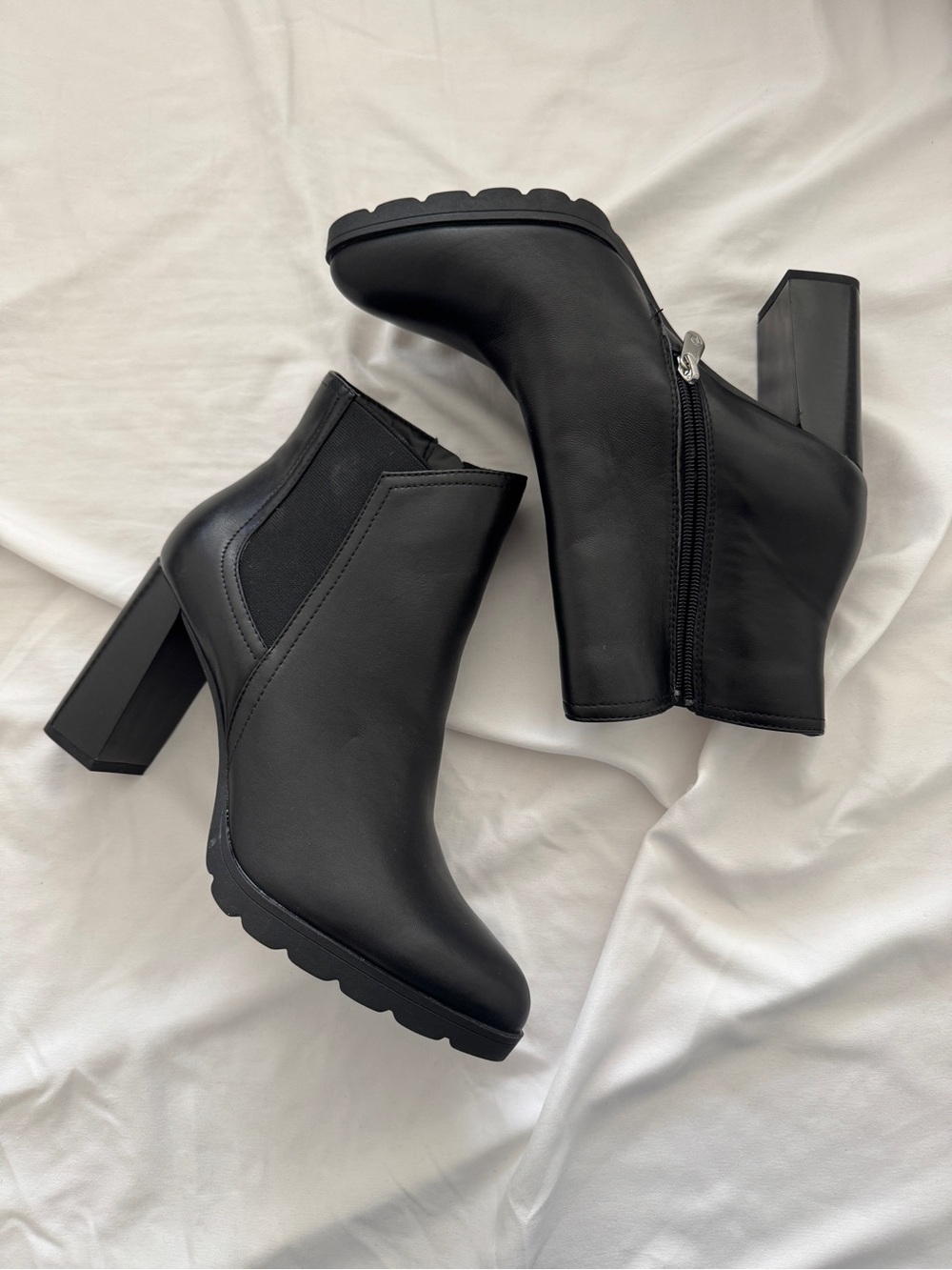 Adrienne Vittadini Black Block Heel Ankle Booties | Size 10 NWT
